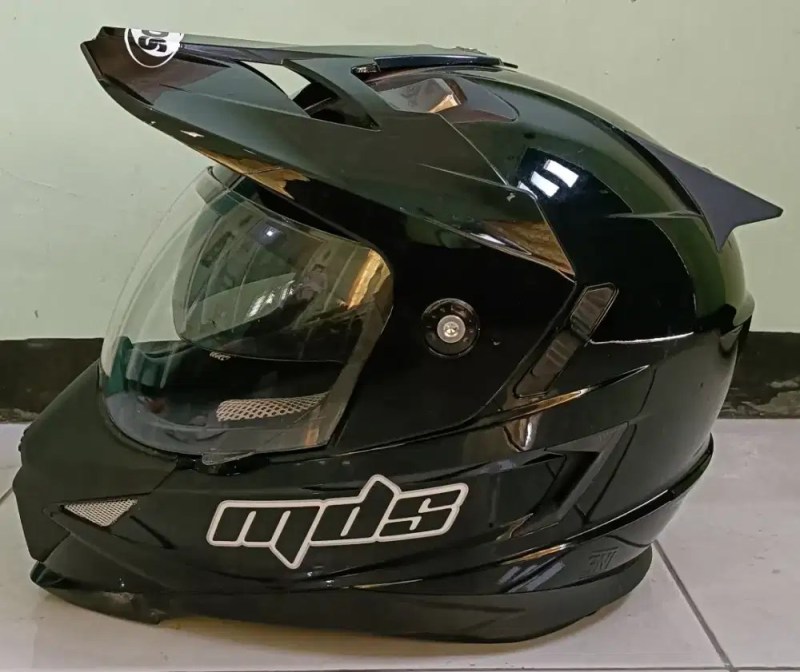 Helm Yang Cocok Untuk Supermoto